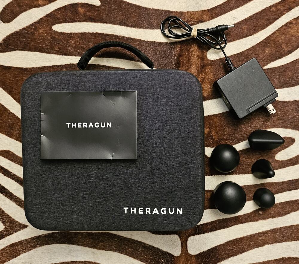 Theragun Elite Case, Charger, & 5 Attachment Heads (no massage gun)